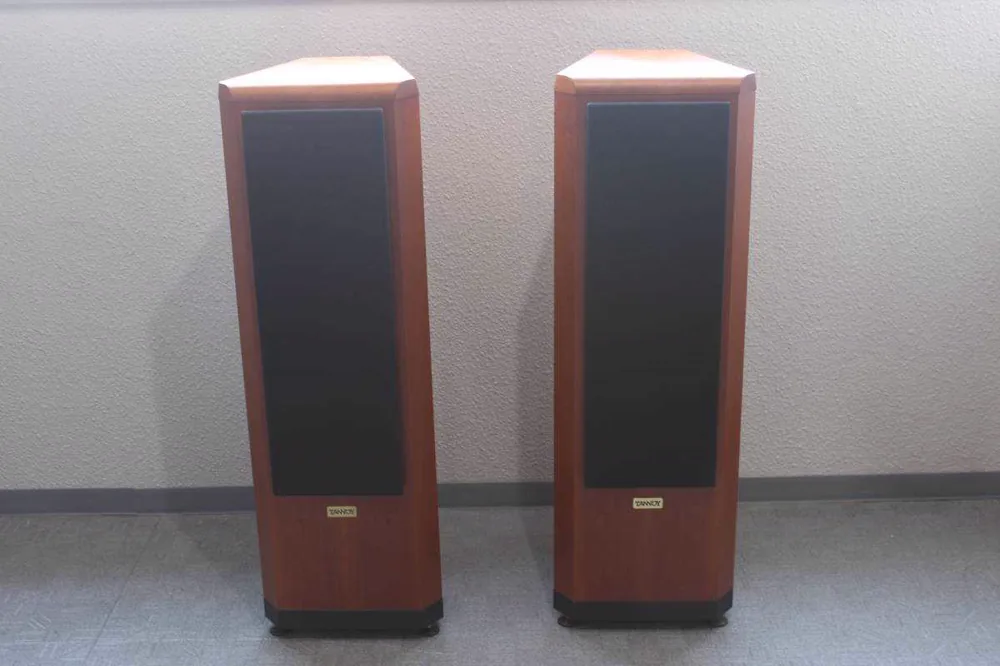 TANNOY トールボーイスピーカー（買取品の一例）